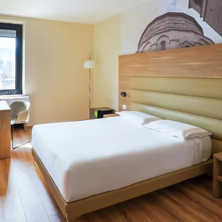 Janus Hotel 4*