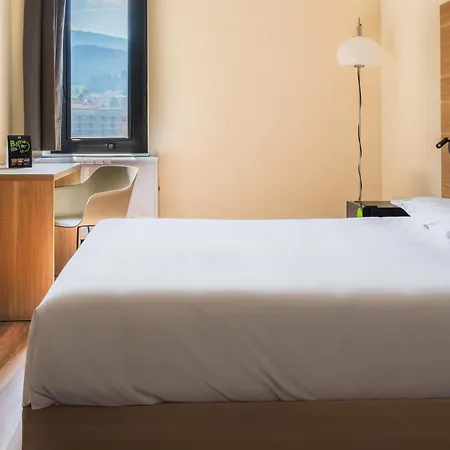 Ξενοδοχείο Janus 4*
