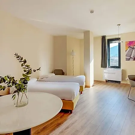 Janus Hotel